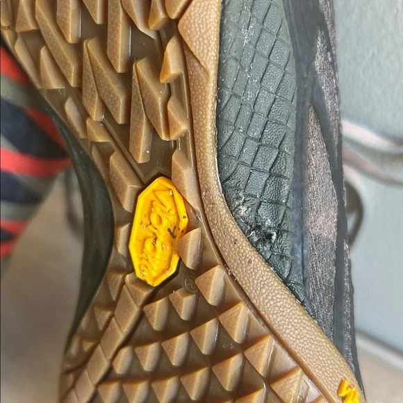 Merrell men’s running shoes size 8 - Picture 9 of 12